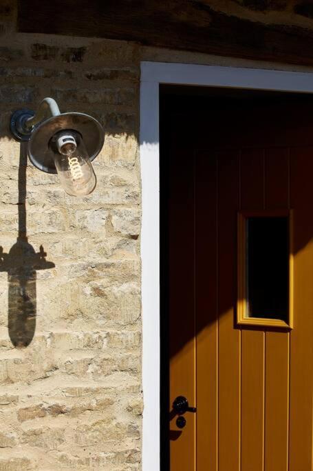 Dawn At The Sun Inn Felmersham, Our Signature Duplex Suite Sharnbrook Exterior foto